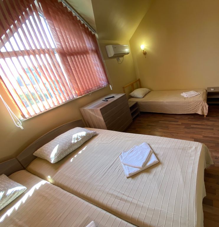 Белые Росы — Трёхместный номер Трёхместный номер стандарт