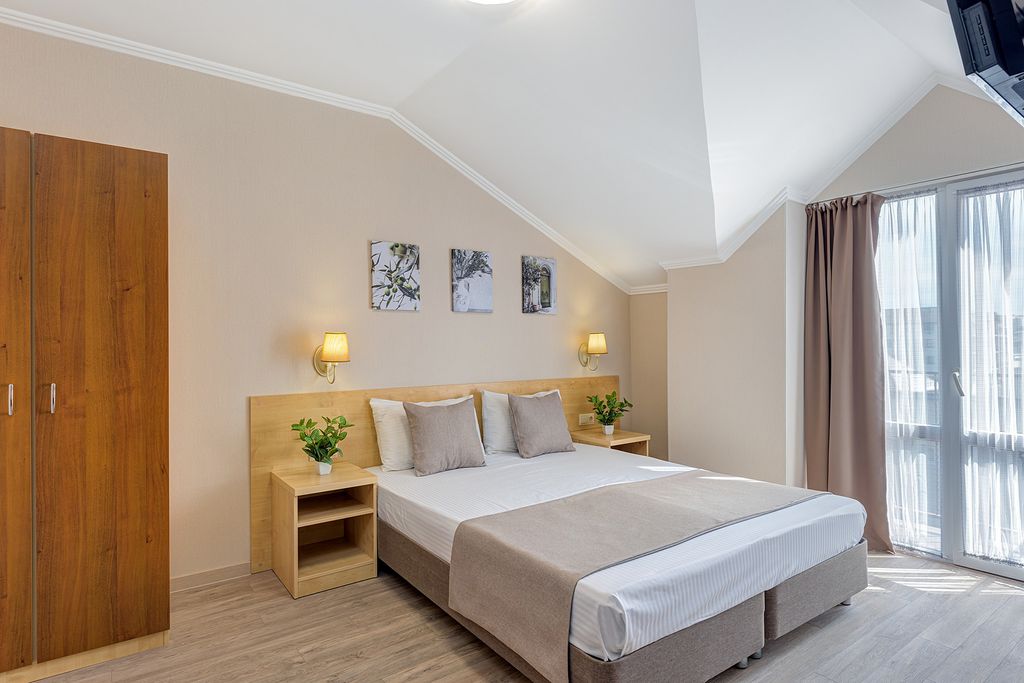 Эллада — Двухместный номер с 1 кроватью с балконом