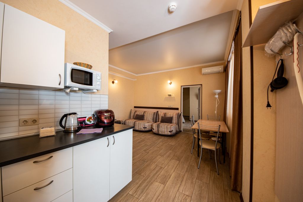 На Тюльпанов, 6 — Семейный номер семейный двухкомнатный