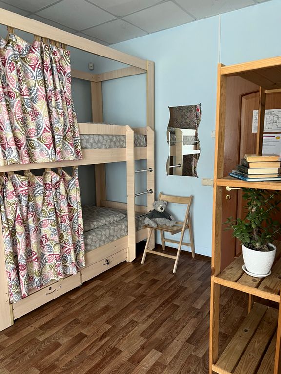 Лайк — Многоместный женский номер сююн