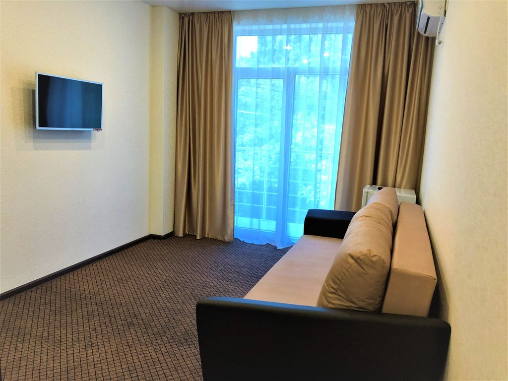 Шампань — Семейный номер двухкомнатный с балконами