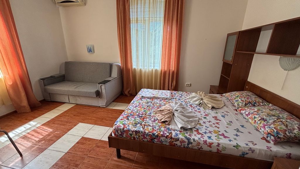 Баттерфляй — Четырёхместный номер эконом