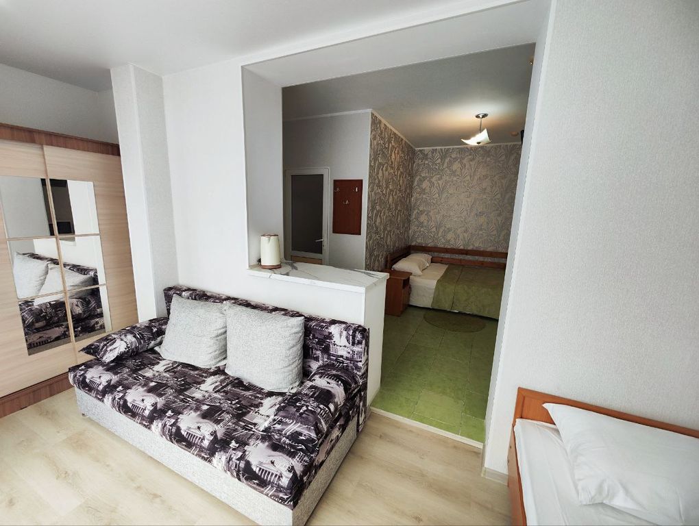 Регион 86 — Трёхместный номер улучшенный