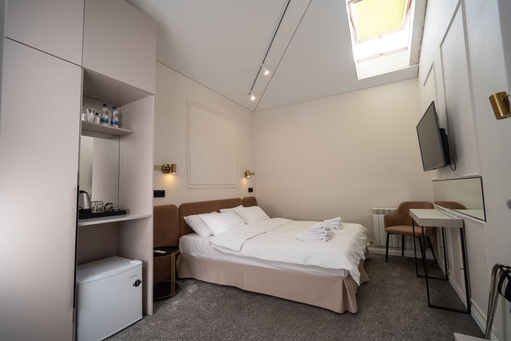 Plaza Hotel — Двухместный номер с 2 отдельными кроватями стандартный мансарда