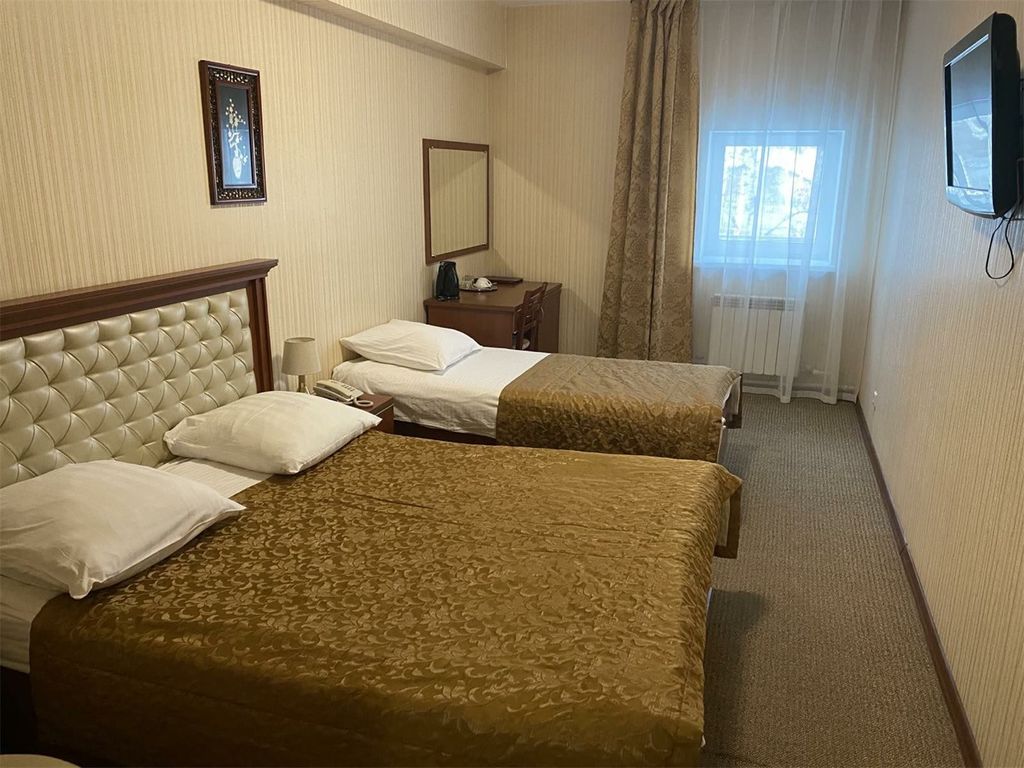 У Истока — Трёхместный номер стандарт