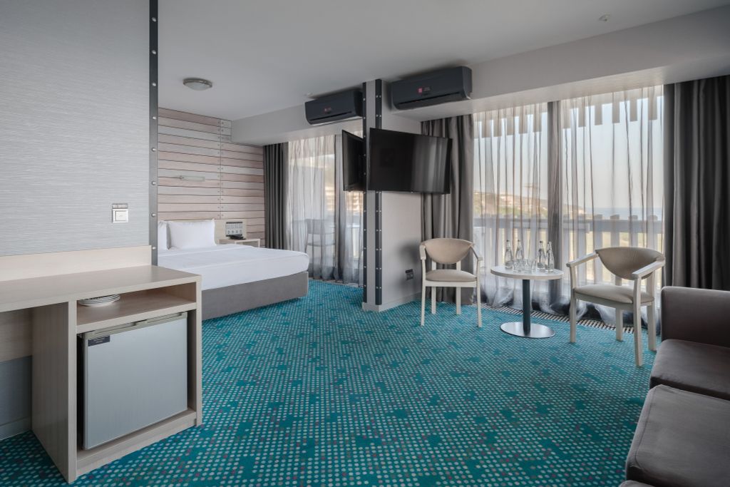 Ялта-Интурист Green Park — Двухместный номер с 1 кроватью люкс студия (Yalta Intourist)