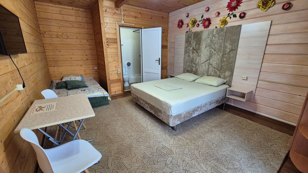 Мама Джан — Трёхместный номер стандарт