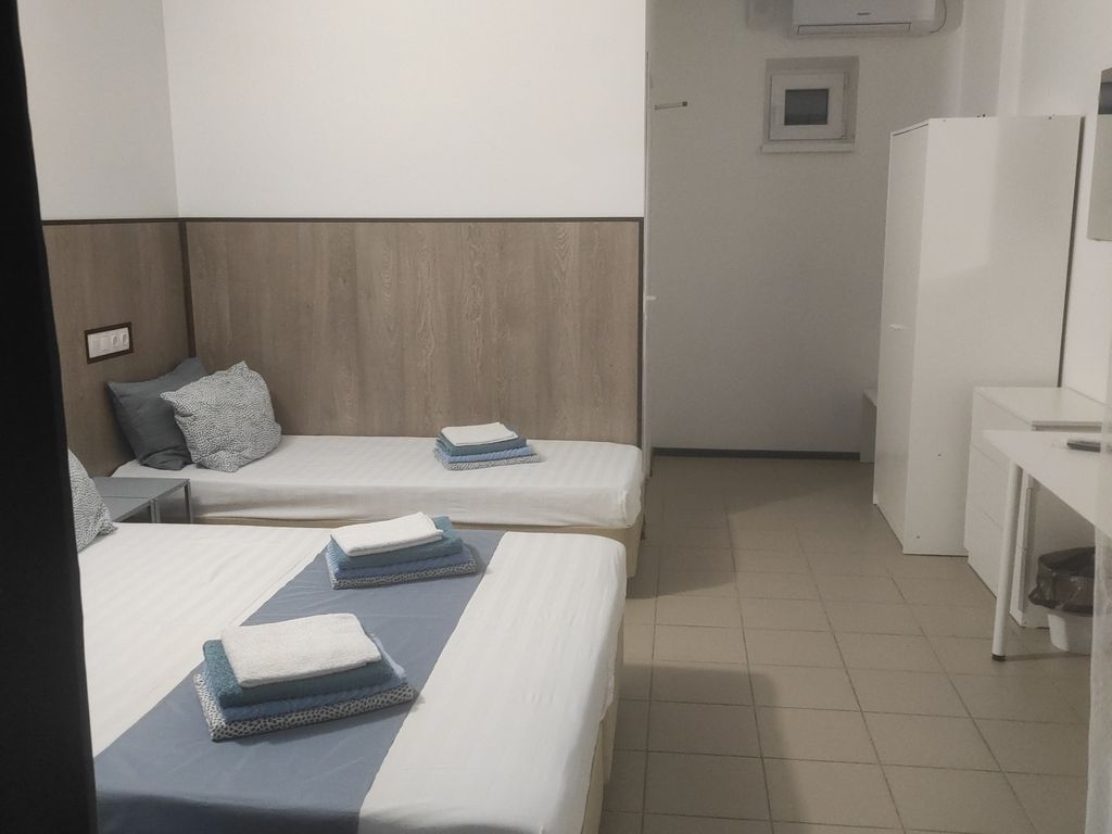 Оникс — Трёхместный номер стандарт с видом на море