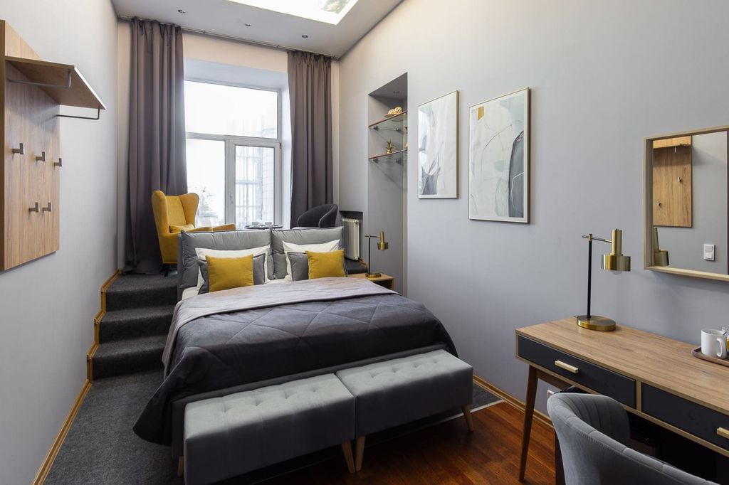 Lopatin Невский 100 — Двухместный номер с 1 кроватью полулюкс с большой ванной и гардеробной