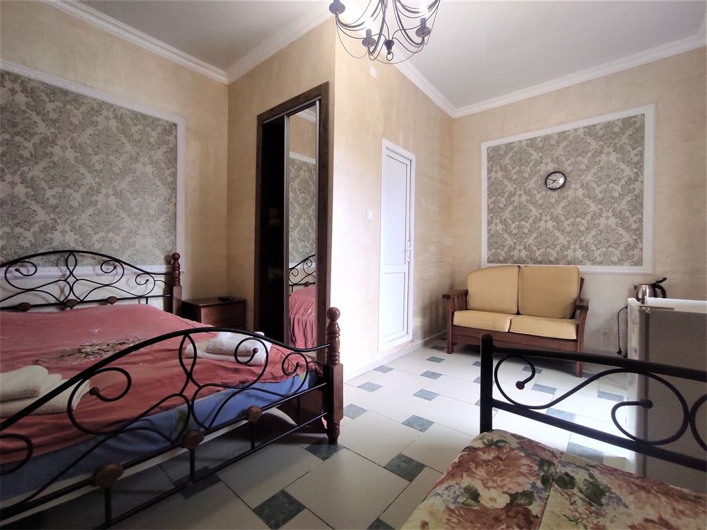 Спутник — Трёхместный номер Стандарт