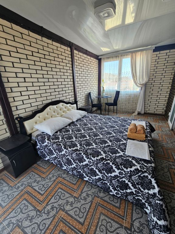 Алан — Двухместный номер с 1 кроватью люкс с балконом