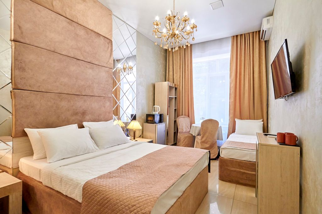 Версаль — Трёхместный номер  2