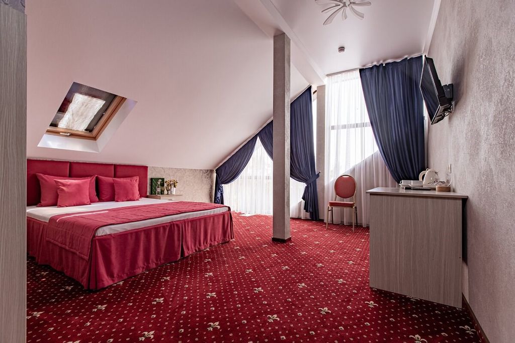 Green Wood — Семейный номер люкс на двоих