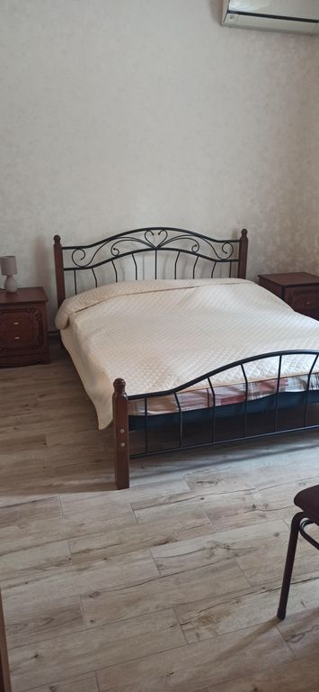 На Урицкого — Семейный номер с прихожей и двумя отдельными непроходными комнатами