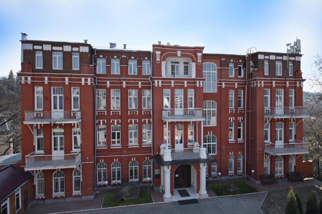 Скала — Двухместный номер с 2 отдельными кроватями двухкомнатный с балконом