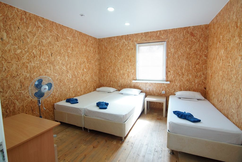 Ручеёк — Трёхместный номер эконом