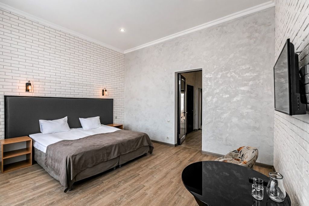 Скала — Двухместный номер с 2 отдельными кроватями однокомнатный с балконом