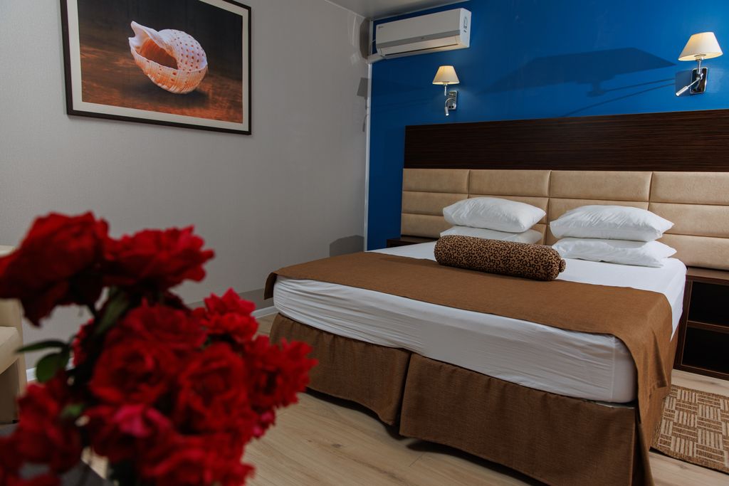 Ассоль — Четырёхместный номер люкс с видом на море