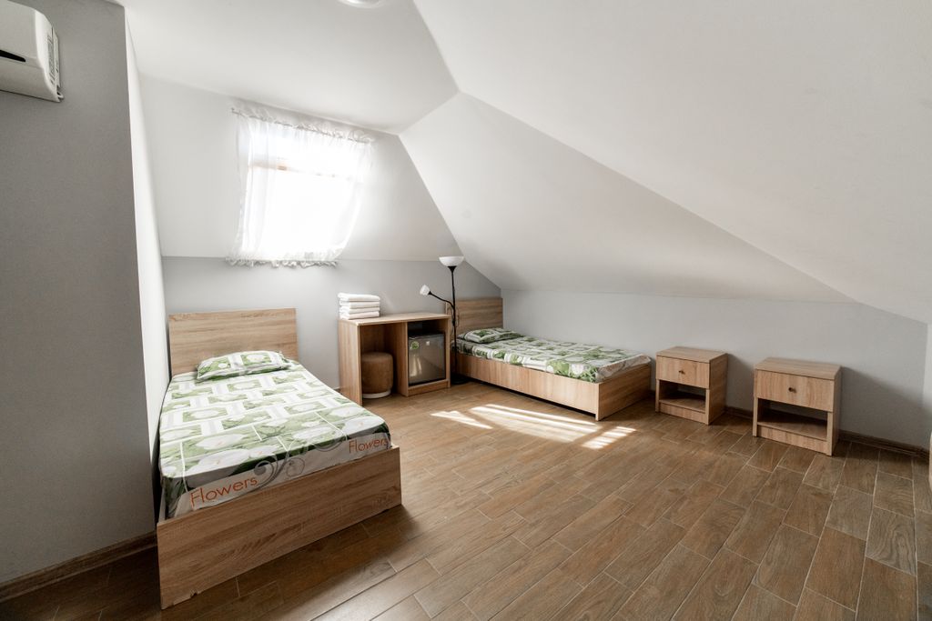 Точка море — Четырёхместный номер Четырехместный номер с отдельными кроватями