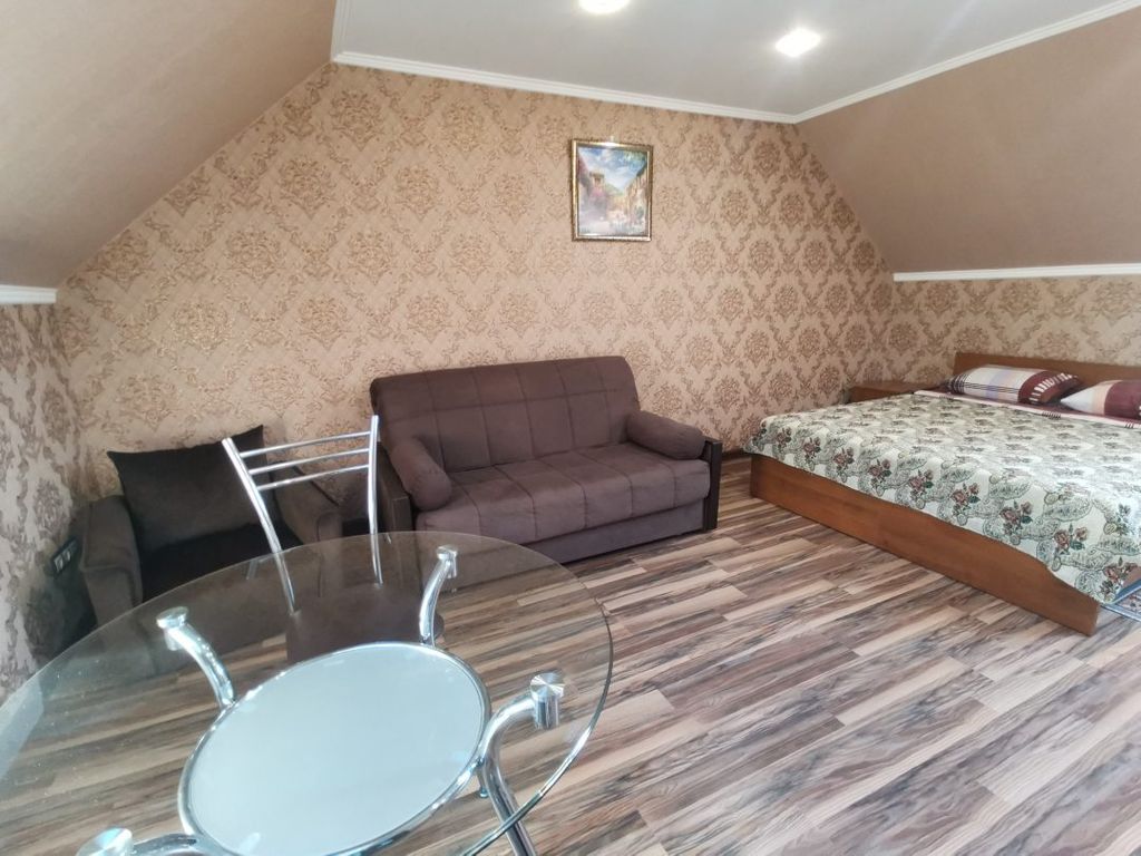 Эллис — Четырёхместный номер люкс с видом на горы