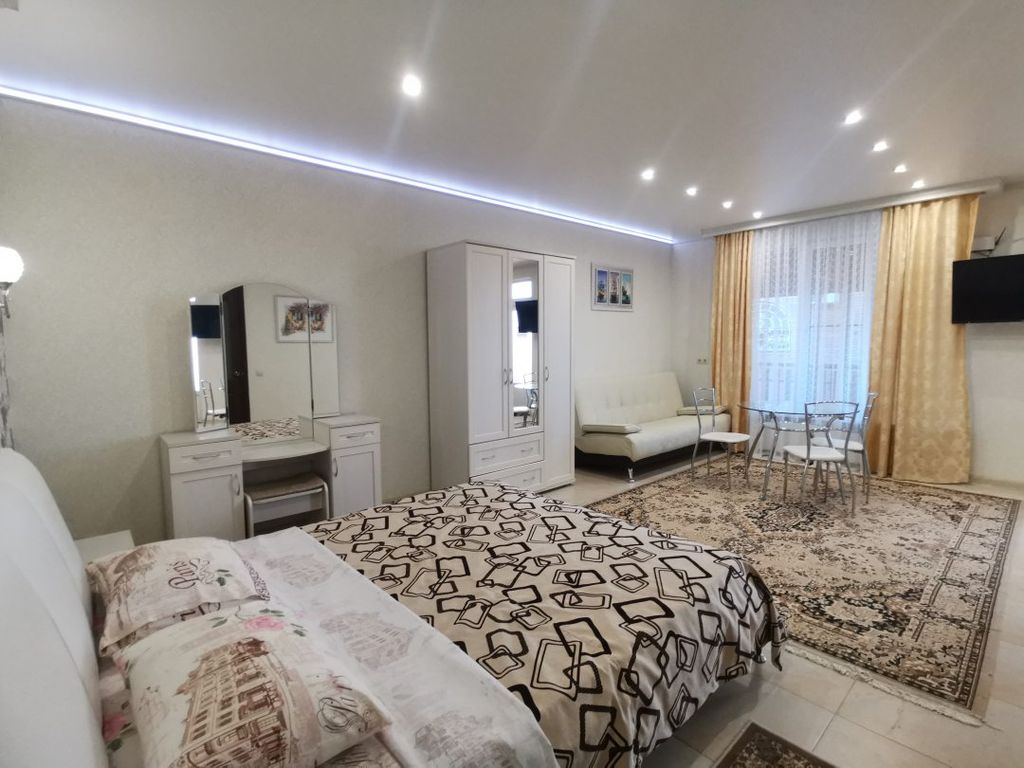 Эллис — Семейный номер люкс 4х местный