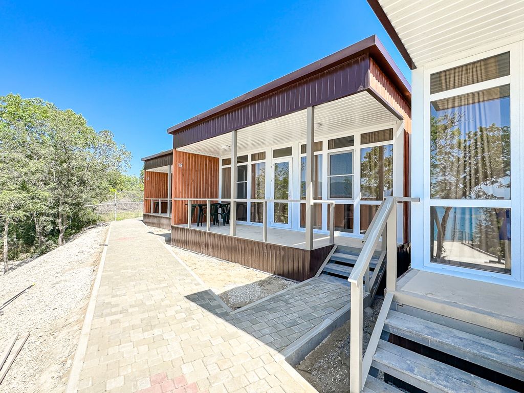 1836 Кабардинка — Четырёхместный номер люкс семейный с видом на море