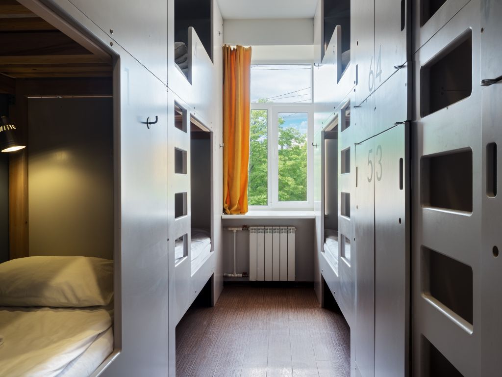 Друзья Граффити — Многоместный смешанный номер койко-место в 6-местном смешанном номере