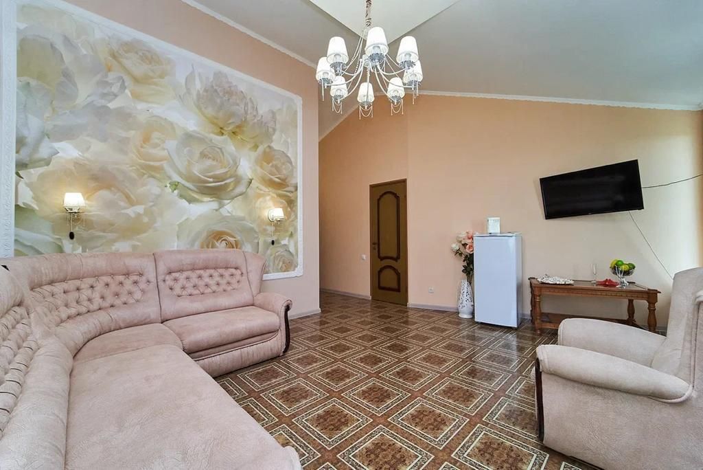 Героевка — Четырёхместный номер свадебный люкс