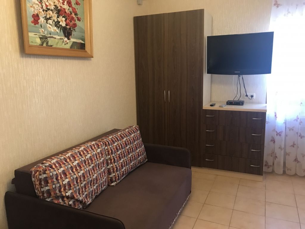 Вита — Семейный  с двумя спальнями, кухней и беседкой