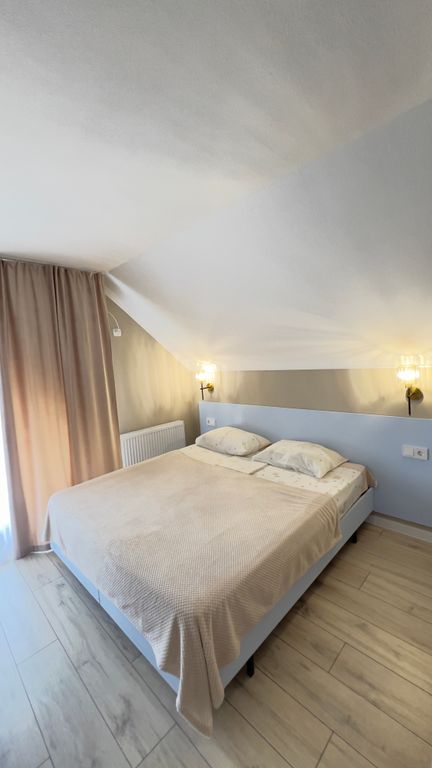 Морской Бриз — Трёхместный номер с видом во двор