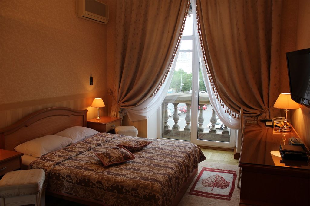 Интурист — Двухместный номер с 1 кроватью комфорт дабл