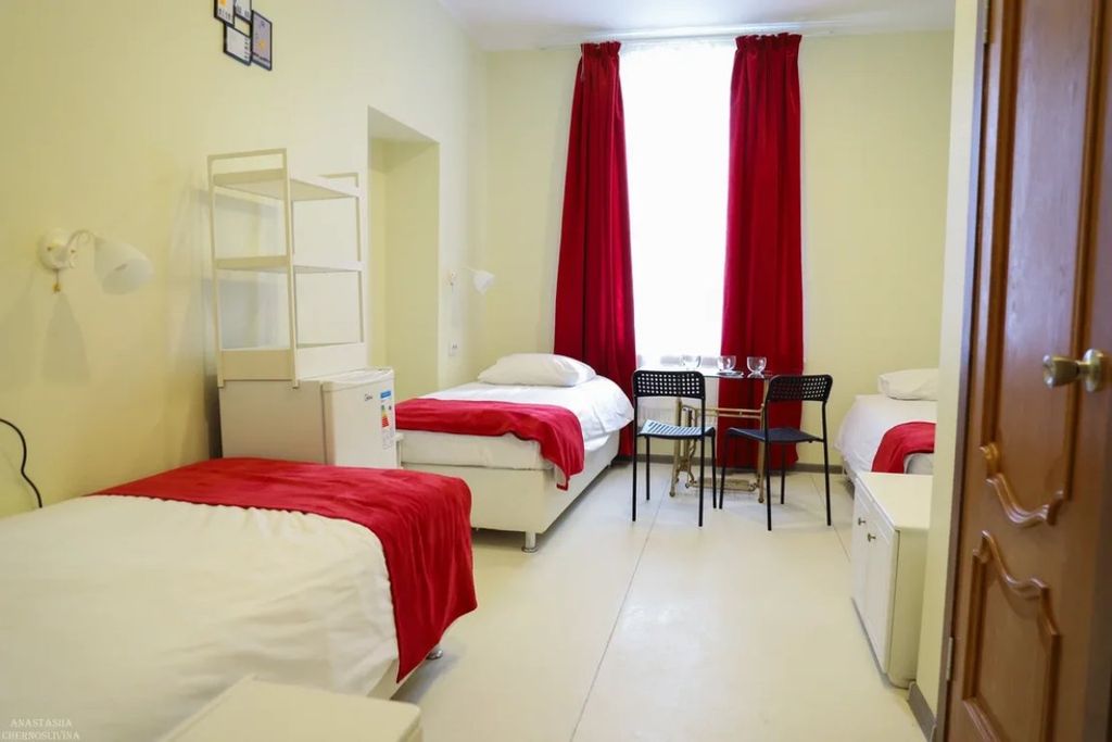 33 — Трёхместный с раздельными кроватями