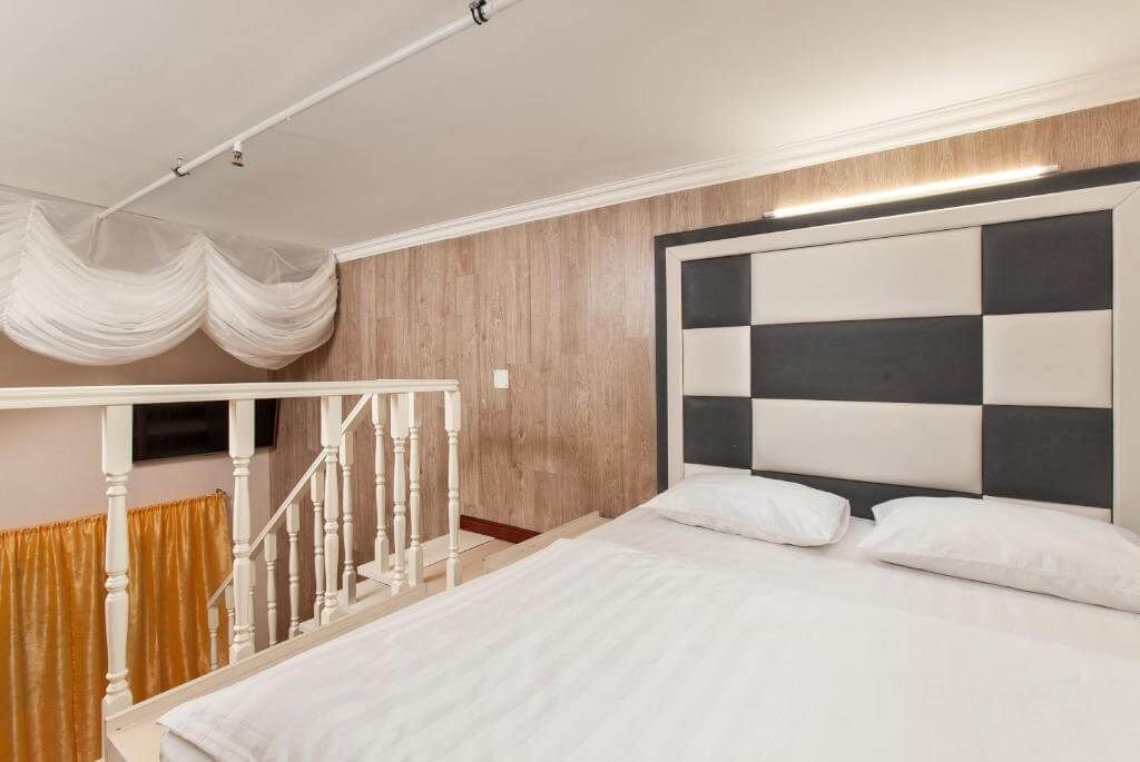 Crocuss Tushino — Двухместный номер с 1 кроватью двухуровневый стандарт с видом на атриум