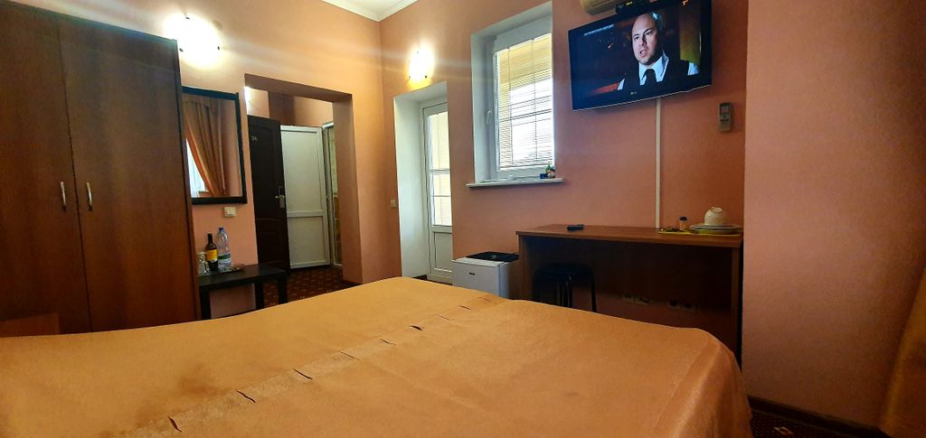 Атлант — Двухместный номер с 2 отдельными кроватями стандарт с видом на город №36