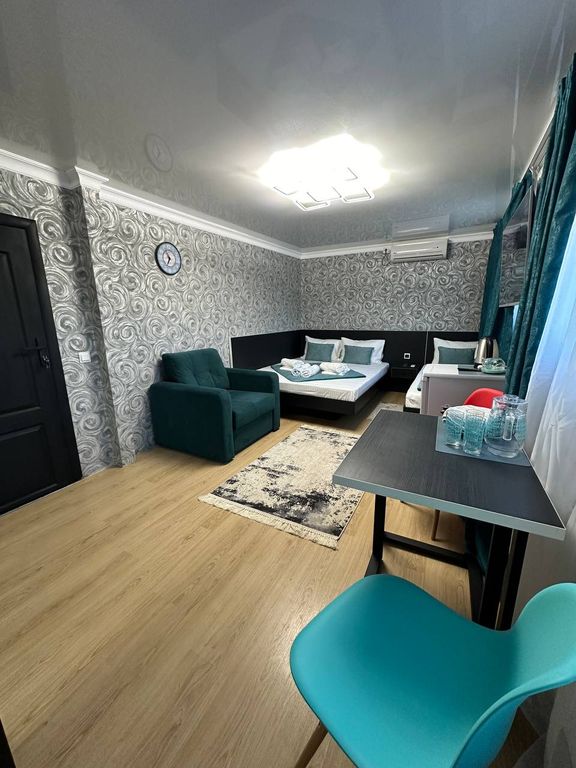 МореОлл — Трёхместный номер стандарт с балконом (номер 11)