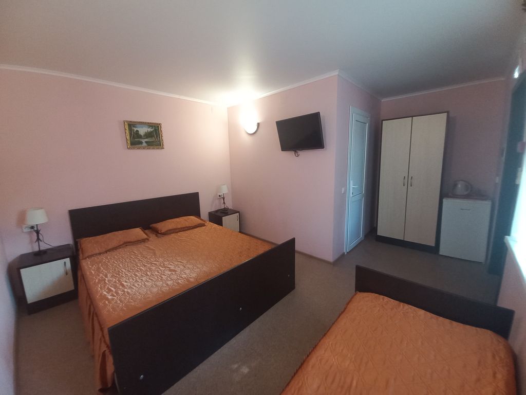 Песчаная коса — Трёхместный номер комфорт с террасой