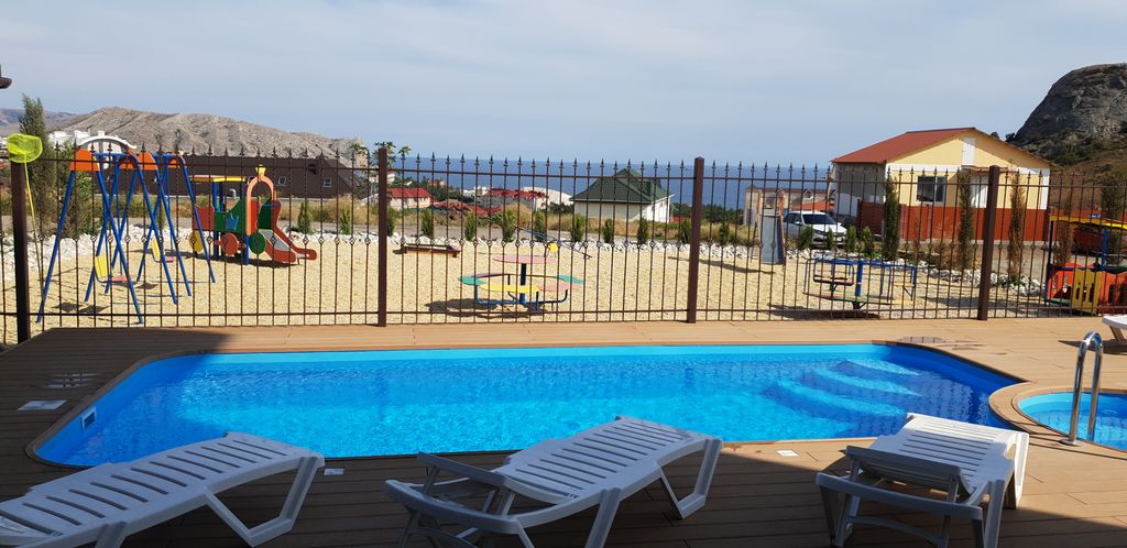 Хале — Трёхместный номер стандарт