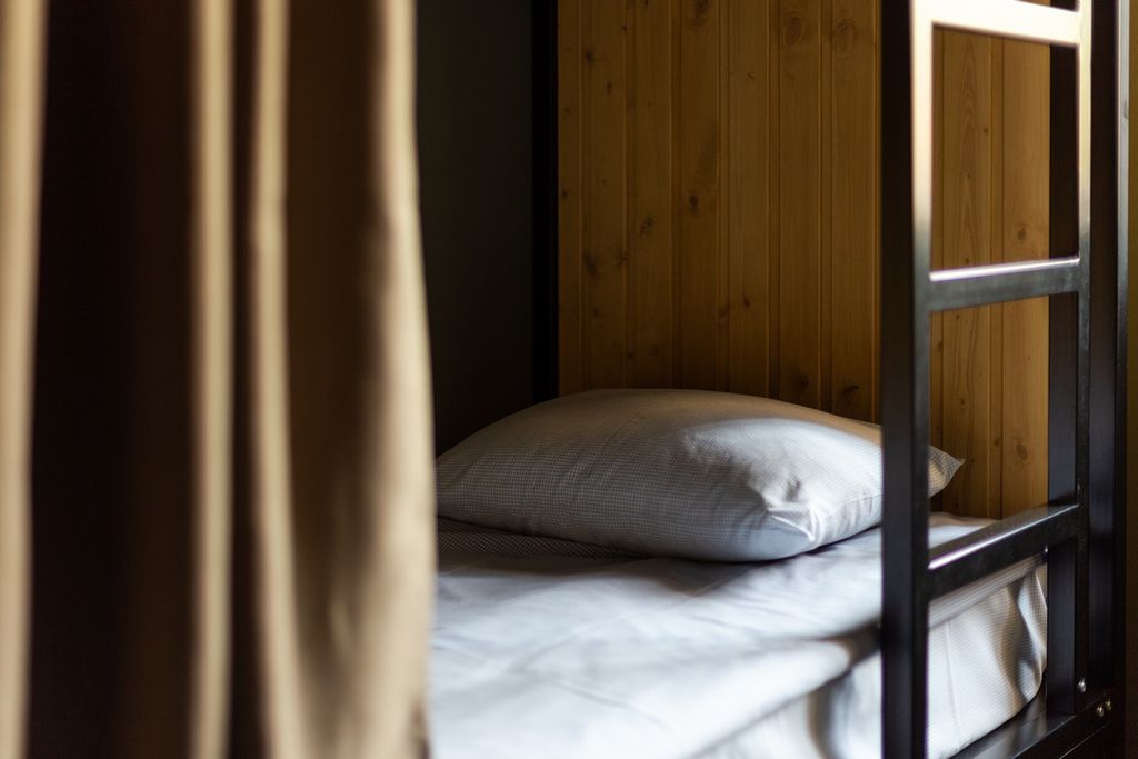 Аполло — Многоместный мужской номер место в 8-местном мужском номере