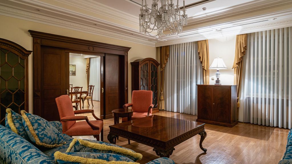 Планета — Апартаменты люкс