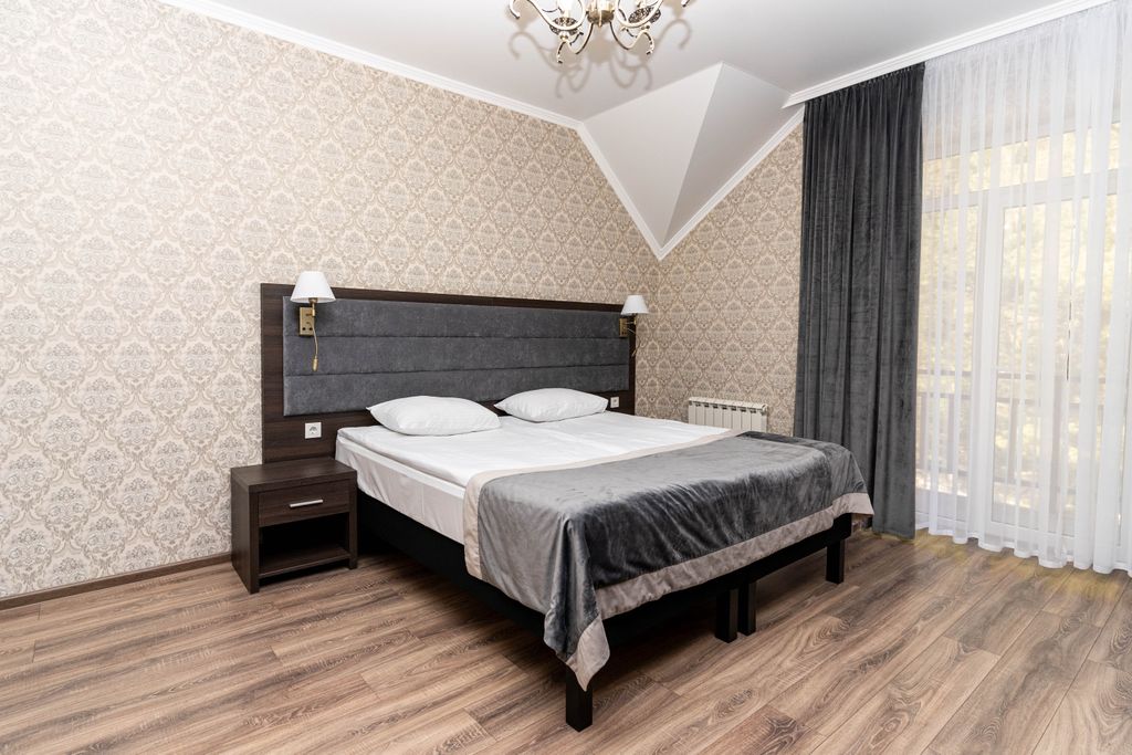 Крокус — Семейный номер улучшенный