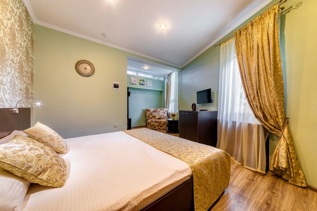 Людмила — Двухместный номер с 1 кроватью делюкс без балкона