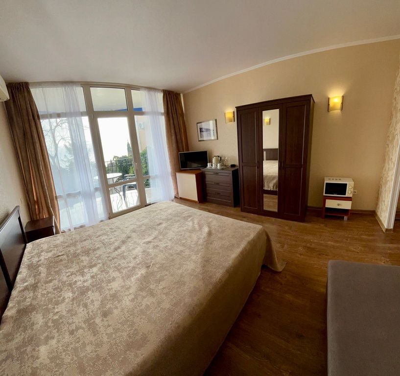 Вилла Парадиз — Трёхместный номер стандарт тип-С