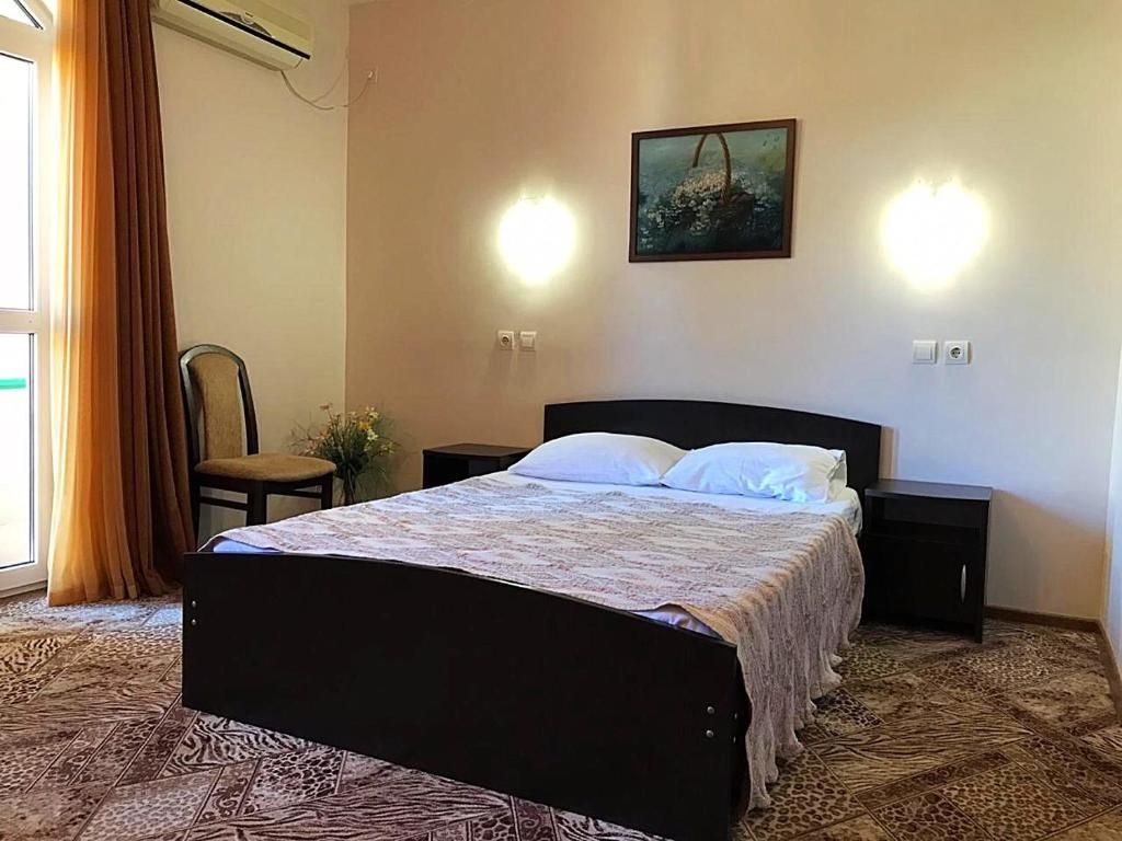 Сапфир — Четырёхместный номер студия семейная