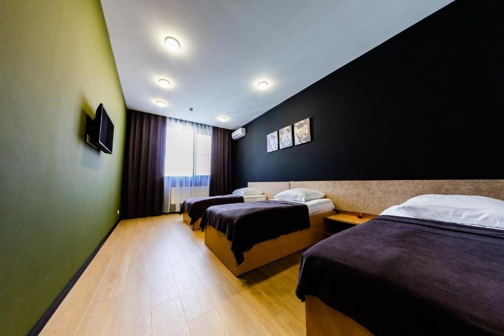 AFT — Трёхместный номер с сан. узлом