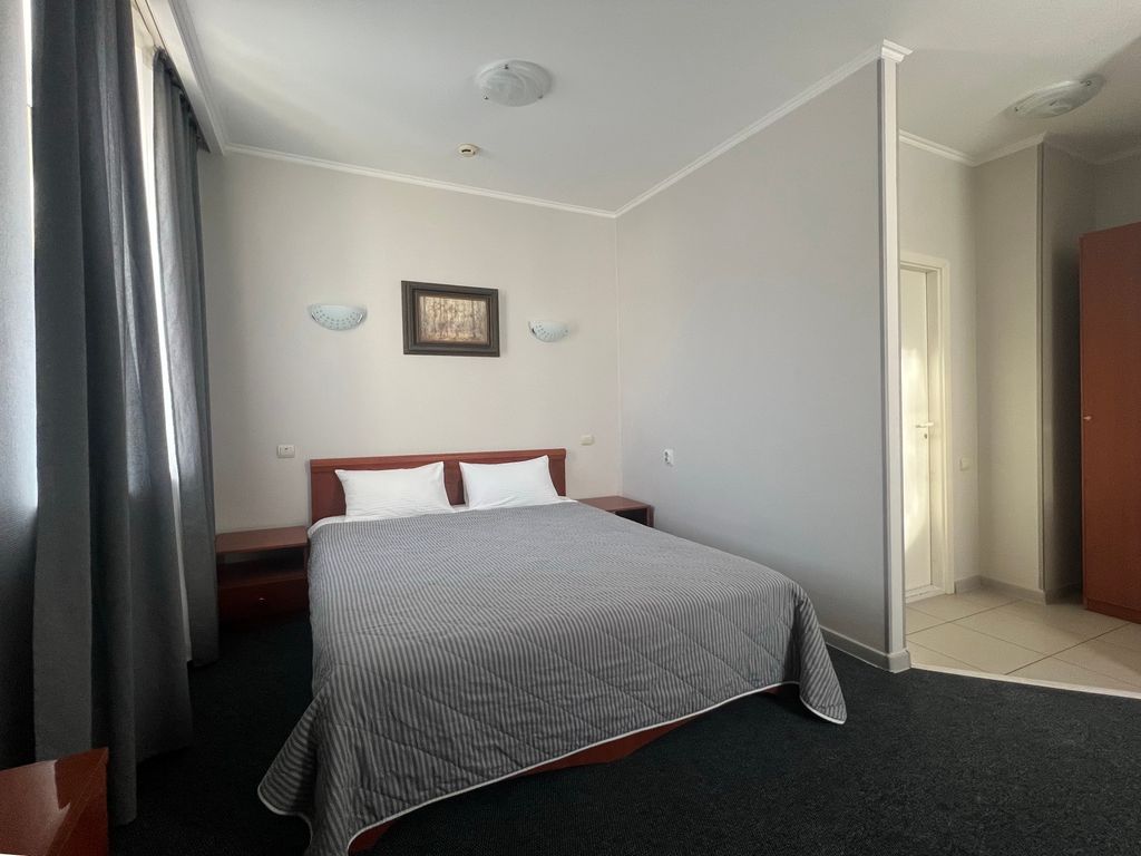 Нео — Двухместный номер с 1 кроватью полулюкс