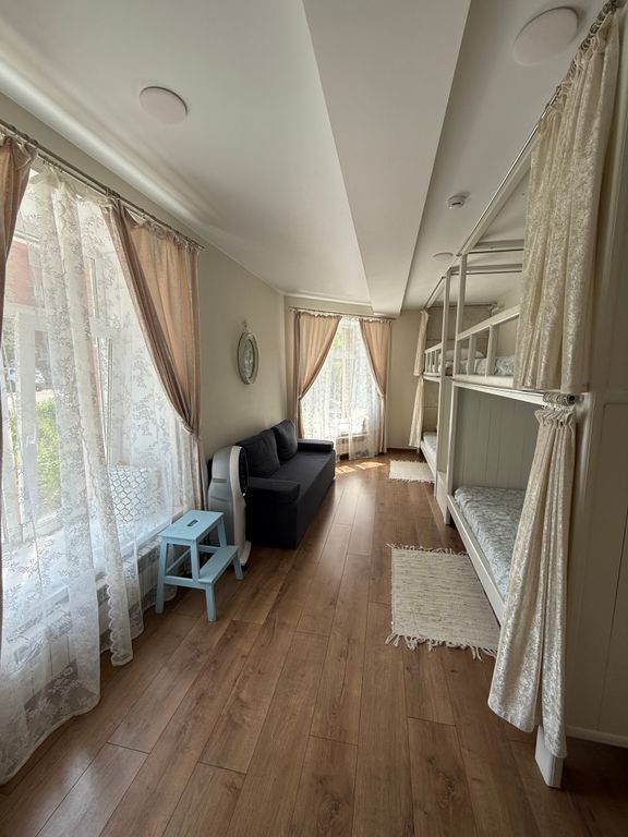 Как дома - и точка — Многоместный смешанный номер 4 Ассоль