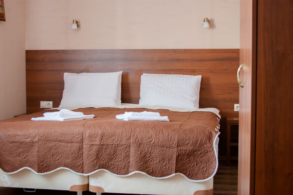 Лермонтовский — Трёхместный номер улучшенный