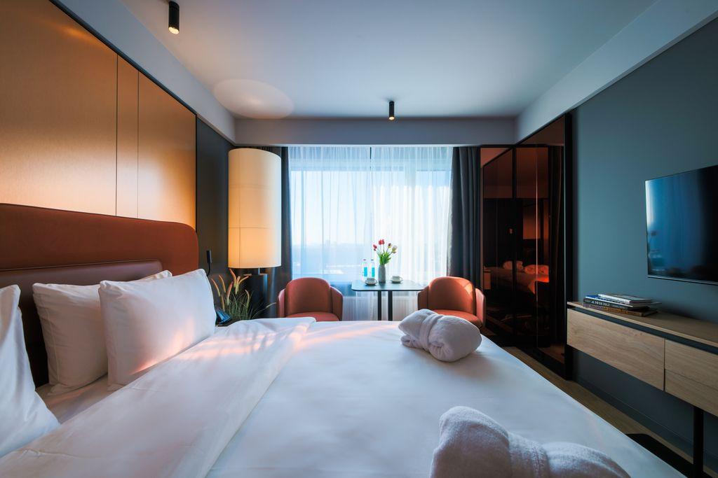 Valo Mercure and Residences Saint Petersburg — Апартаменты комфорт c 1 большой кроватью