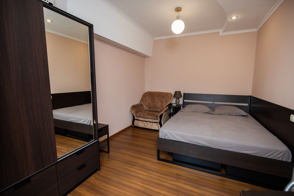 На Ароматной — Четырёхместный номер люкс