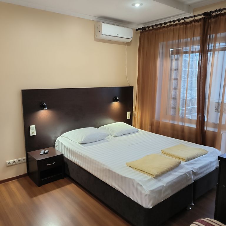 На Ароматной — Двухместный номер с 1 кроватью люкс с видом на горы